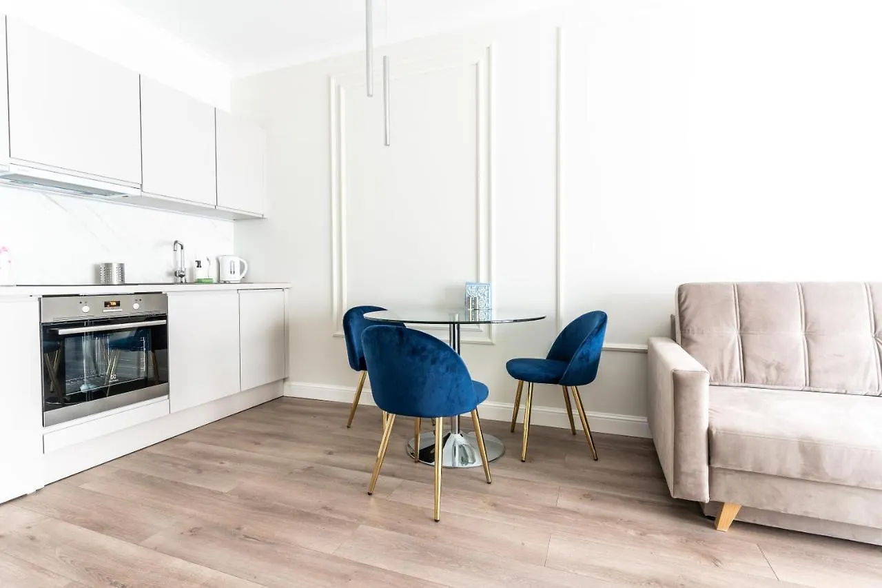 وارسو Apartamenty Mennica Residence - Golden Apartments بولندا