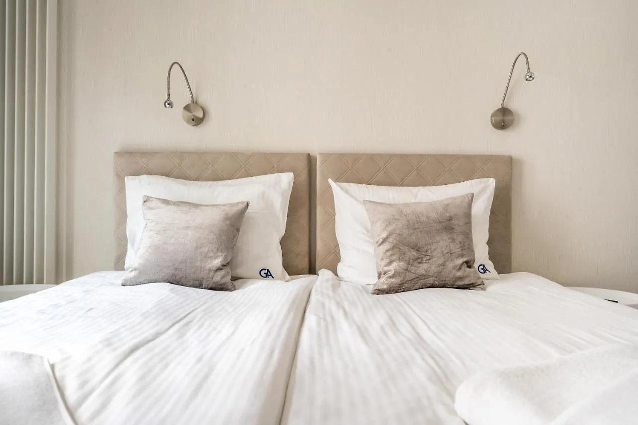 Apartamenty Mennica Residence - Golden Apartments Warsaw Poland